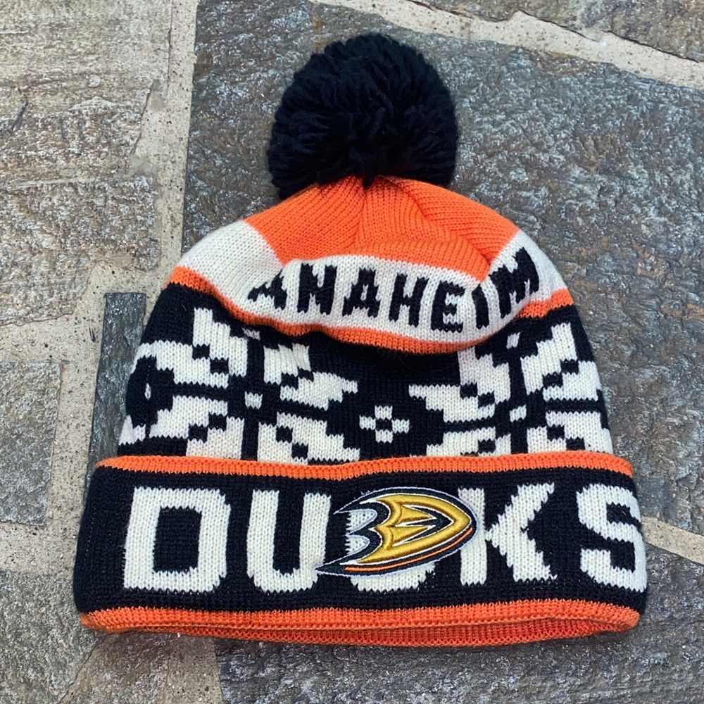 Anaheim Ducks Hockey Snowflake Beanie